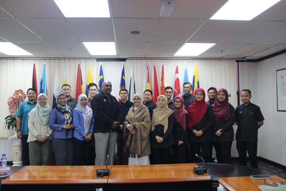 LAWATAN BENCHMARKING SEMPENA KAJIAN BENCHMARKING SISTEM PENARAFAN BINTANG (SSR)