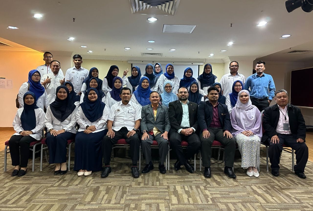 Sesi Kunjungan Hormat ke Pejabat Pengarah Tanah dan Galian Wilayah Persekutuan
